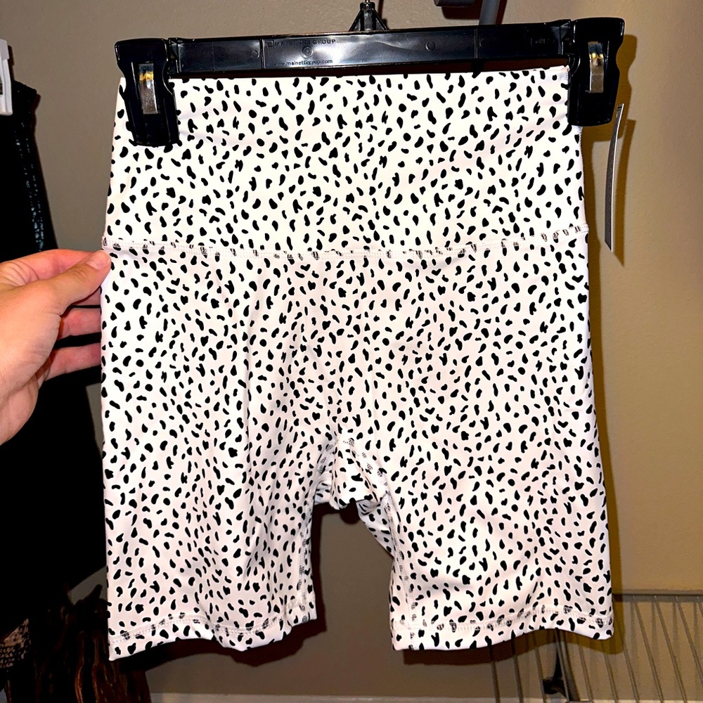 Astoria Ignite Speckle Shorts Size Med